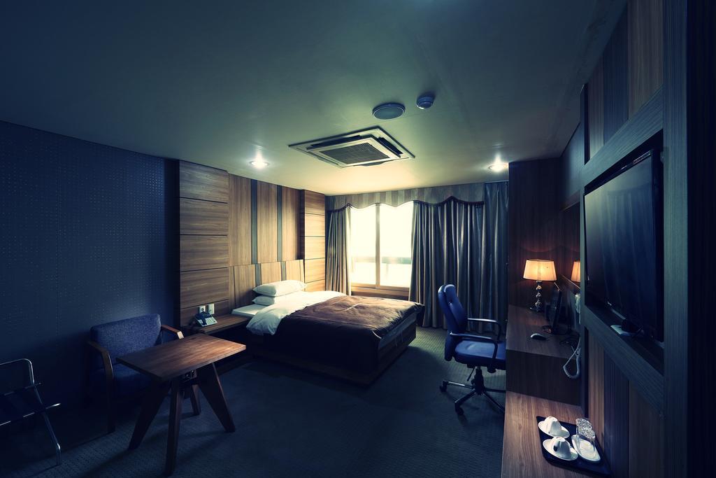 Benikea Premier Hotel Siheung Buitenkant foto
